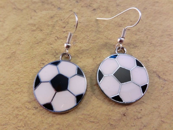 Fussball Ohrringe football schwarz weiß